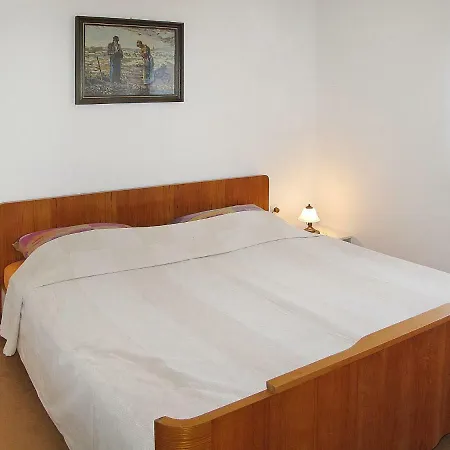 Ferienhaus 117s * Premantura